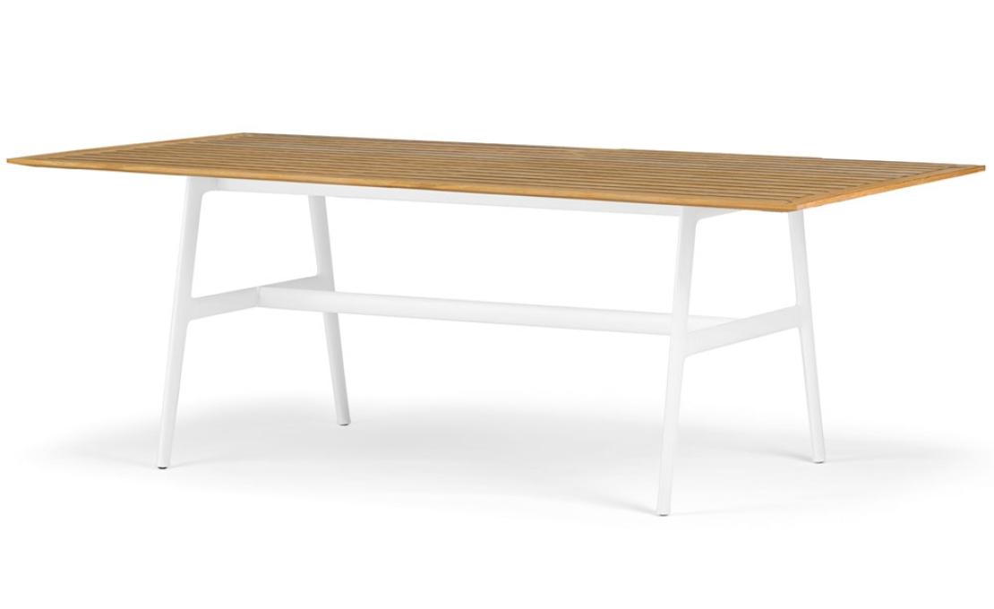Уличный стол от фабрики Dedon модель SeaX Dining Table