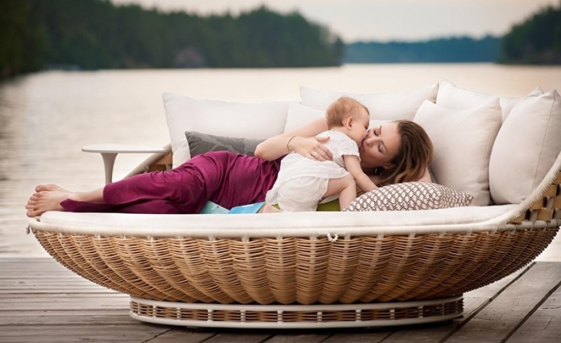 Открытая Кушетка от фабрики Dedon модель Swingrest Standing Lounger 