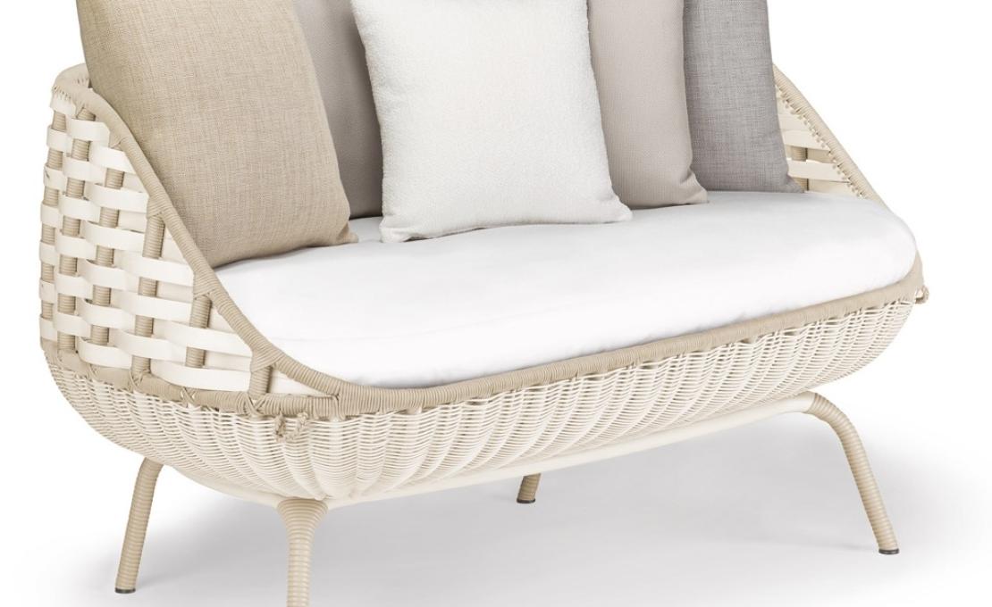 Уличный диван от фабрики Dedon модель SwingUs Fixed Sofa