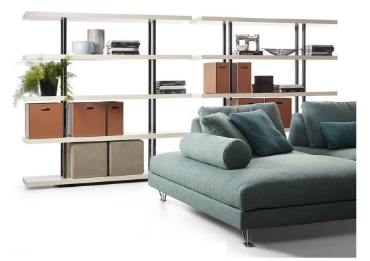 Стеллаж для книг от фабрики Dema модель HOTELLO BOOKSHELF