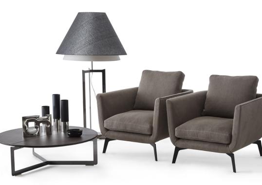 Журнальный столик от фабрики Dema модель MALIBU SIDE TABLE