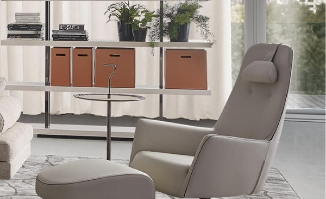 Кресло от фабрики Dema модель VALENTINA SWIVEL ARM