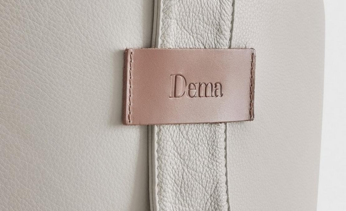 Кресло от фабрики Dema модель VALENTINA SWIVEL ARM