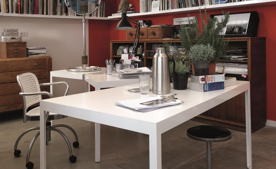 Стол от фабрики DePadova модель CD#140LB