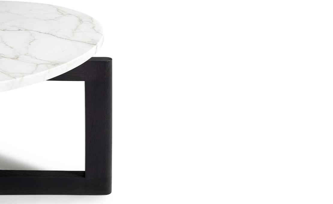 Журнальный столик от фабрики DePadova модель CC#-CONNECTICUTTABLE