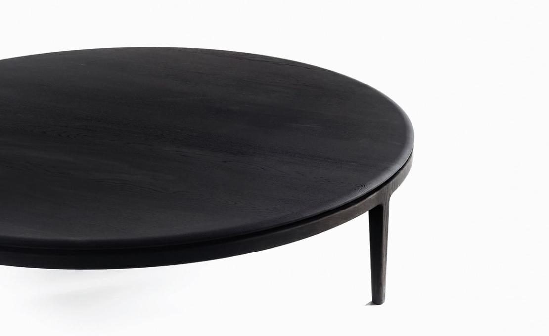 Журнальный столик от фабрики DePadova модель Moon  DePadova