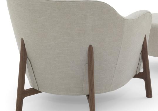 Кресло от фабрики DePadova модель P/PO 