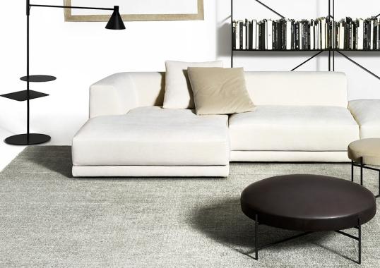 Пуф от фабрики DePadova модель Sen Pouf-SENP