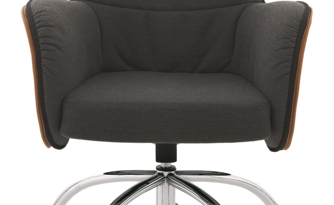 Офисный Стул от фабрики DePadova модель Serbelloni Swivel Arm 