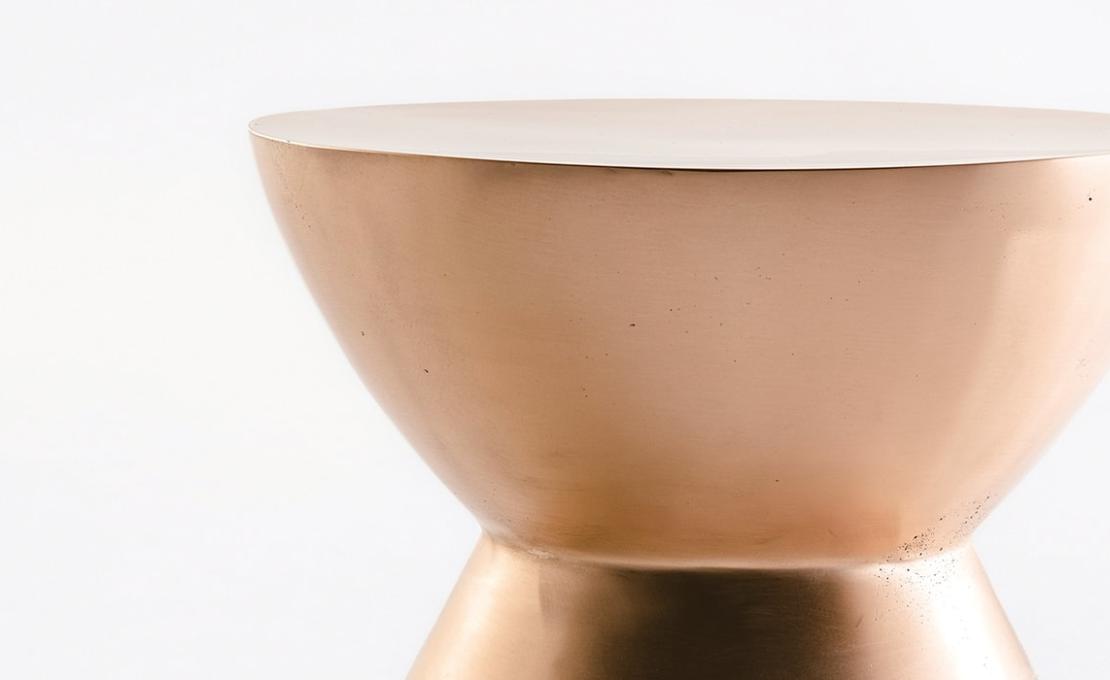 Журнальный столик от фабрики DePadova модель Stoneware Sculpture Side Table