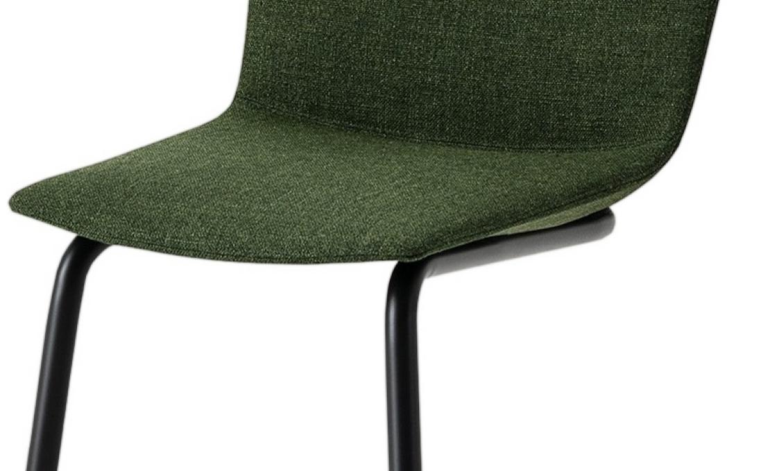 Кресло от фабрики Desalto модель Calum Home Cantilever