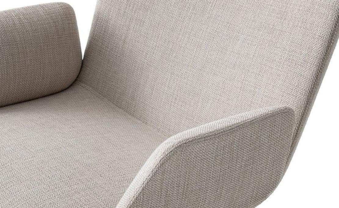 Кресло от фабрики Desalto модель CALUM LOUNGE RELAX LOUNGE 