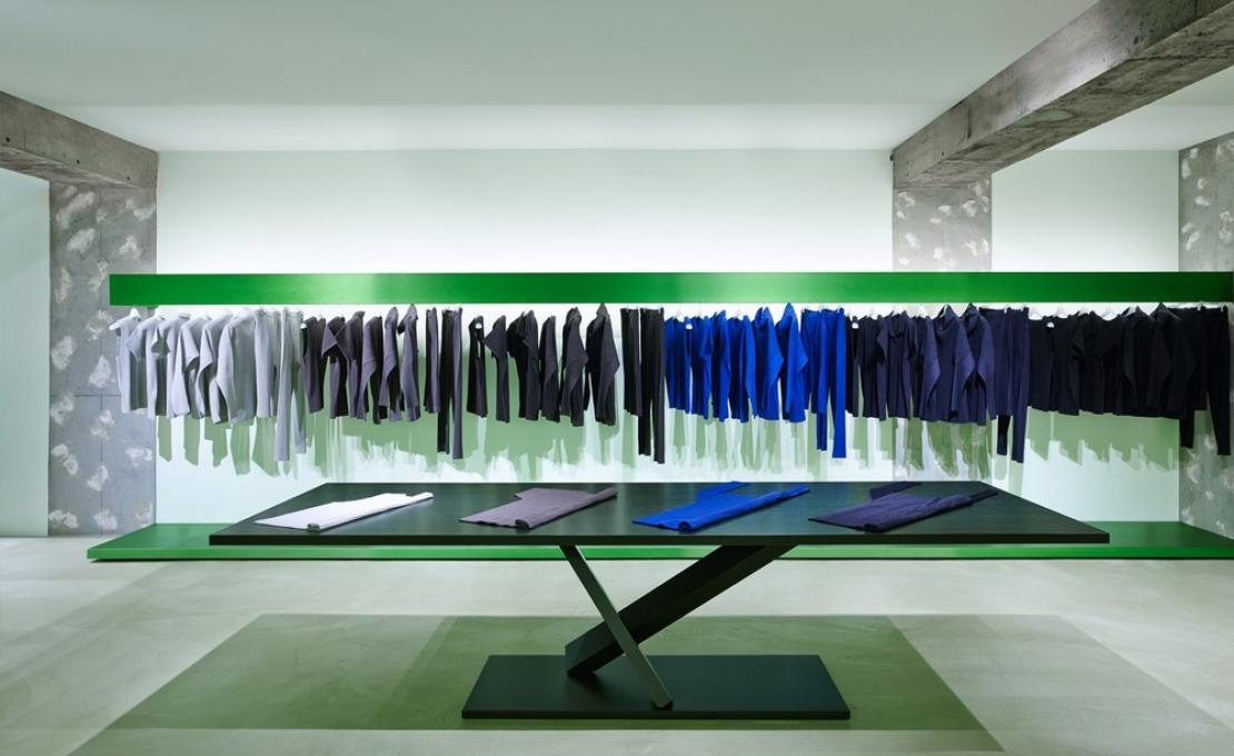 Стол от фабрики Desalto модель Element 680 Rect Table_2 Legs 