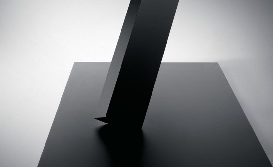 Стол от фабрики Desalto модель Element 680 Square Table 