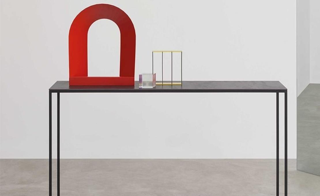 Консоль от фабрики Desalto модель HELSINKI 15 CONSOLE