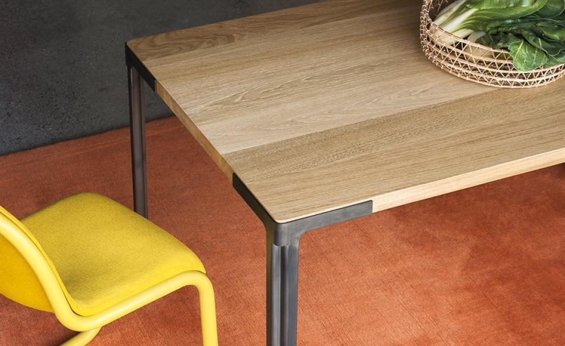 Уличный стол от фабрики Desalto модель FAN TABLE DESALTO