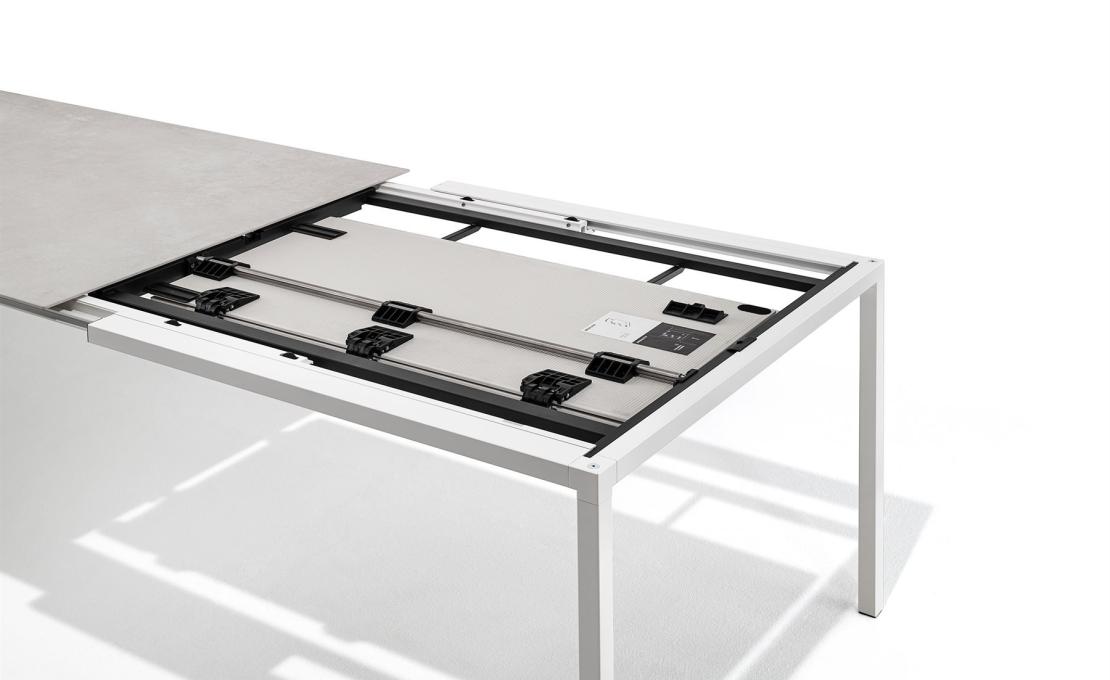 Стол от фабрики Desalto модель Helsinki 35 Extendable Table