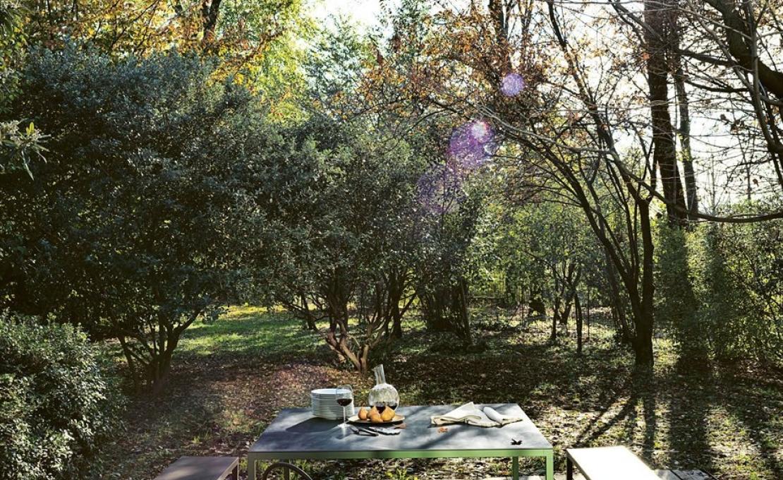 Банкетки от фабрики Desalto модель HELSINKI 597 BENCH