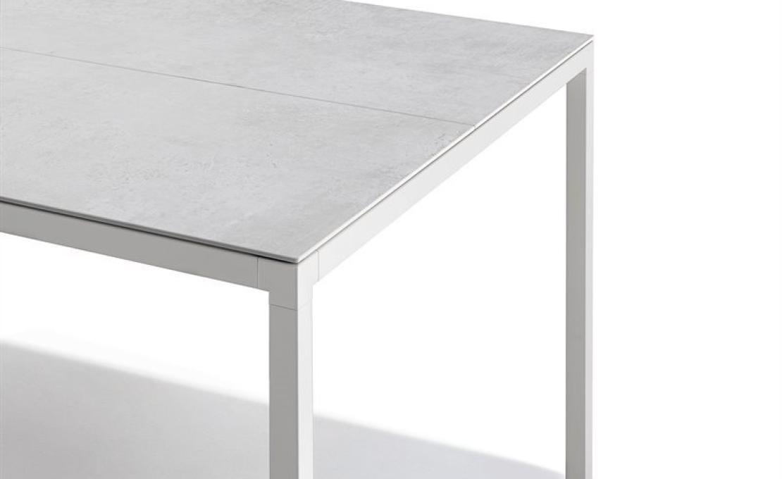 Стол от фабрики Desalto модель Helsinki 35 Extendable Table