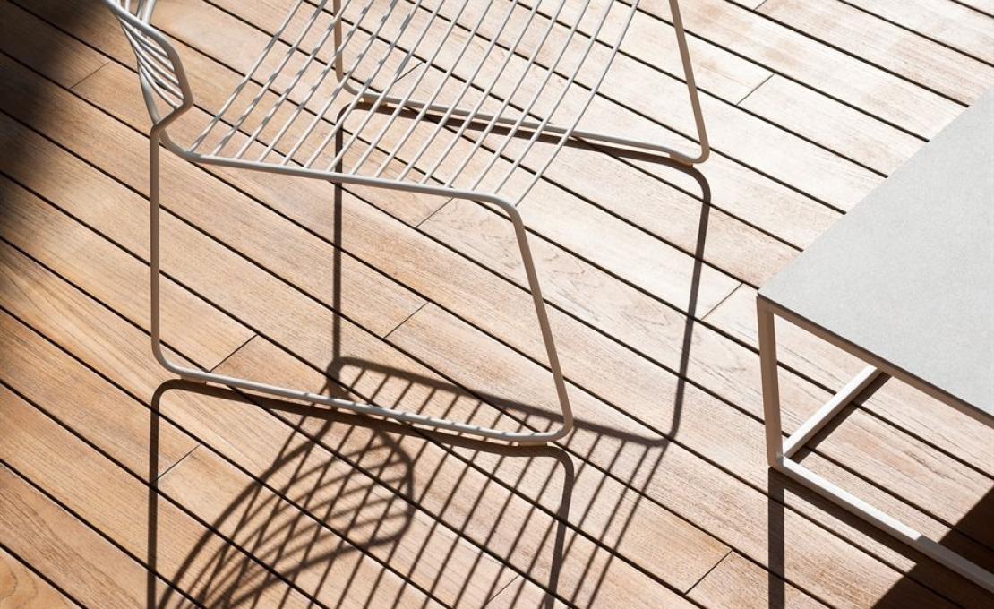 Уличный стул от фабрики Desalto модель KOKI WIRE 755 OUT_ LOUNGE 