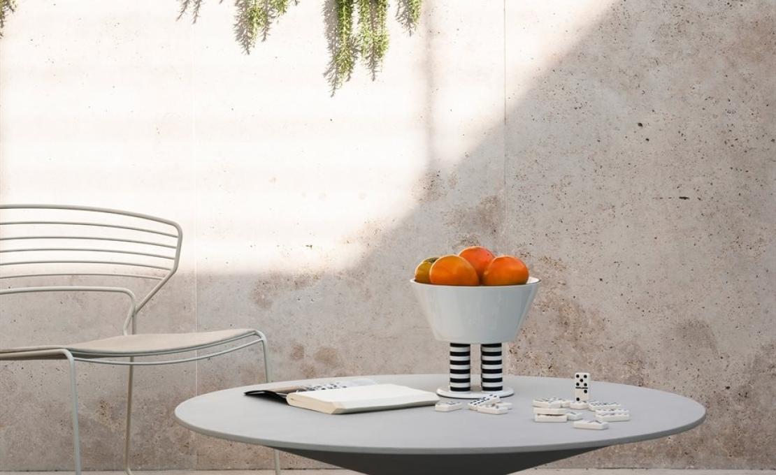 Уличный стол от фабрики Desalto модель MINI CLAY CER_ OUT_ 