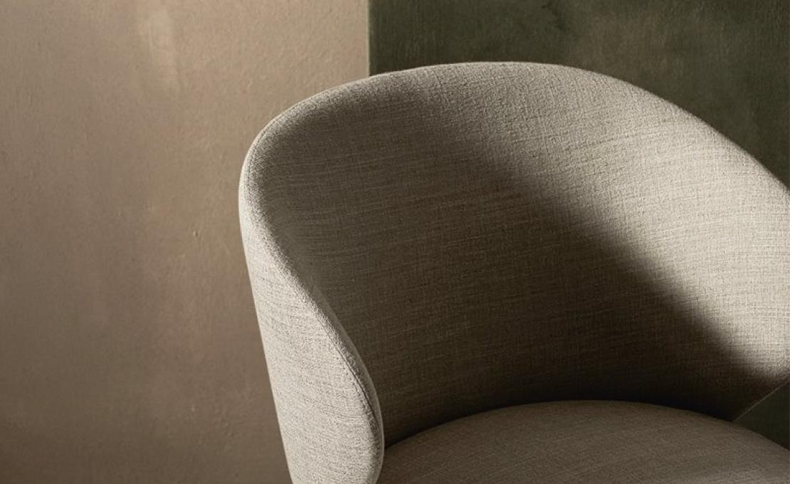 Стул от фабрики Desalto модель MUN 