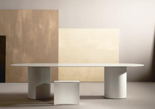 Стол от фабрики Desalto модель MM8 Table