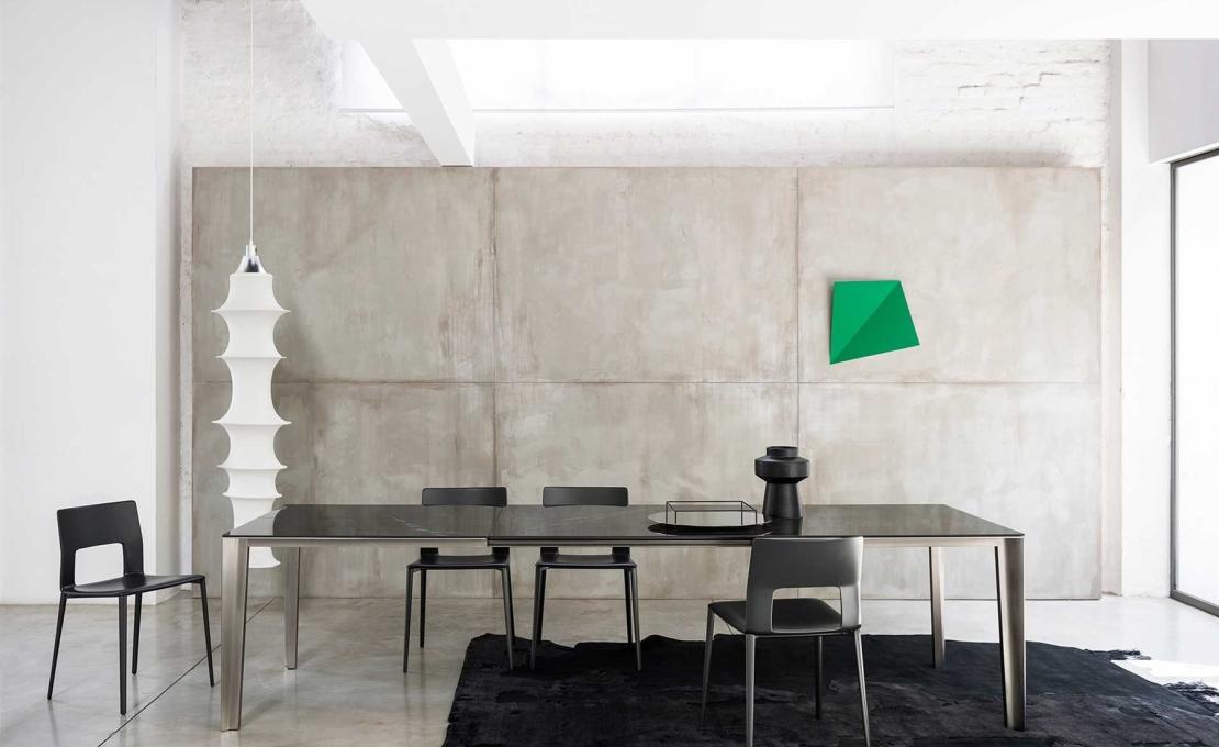 Стол от фабрики Desalto модель Skin Table