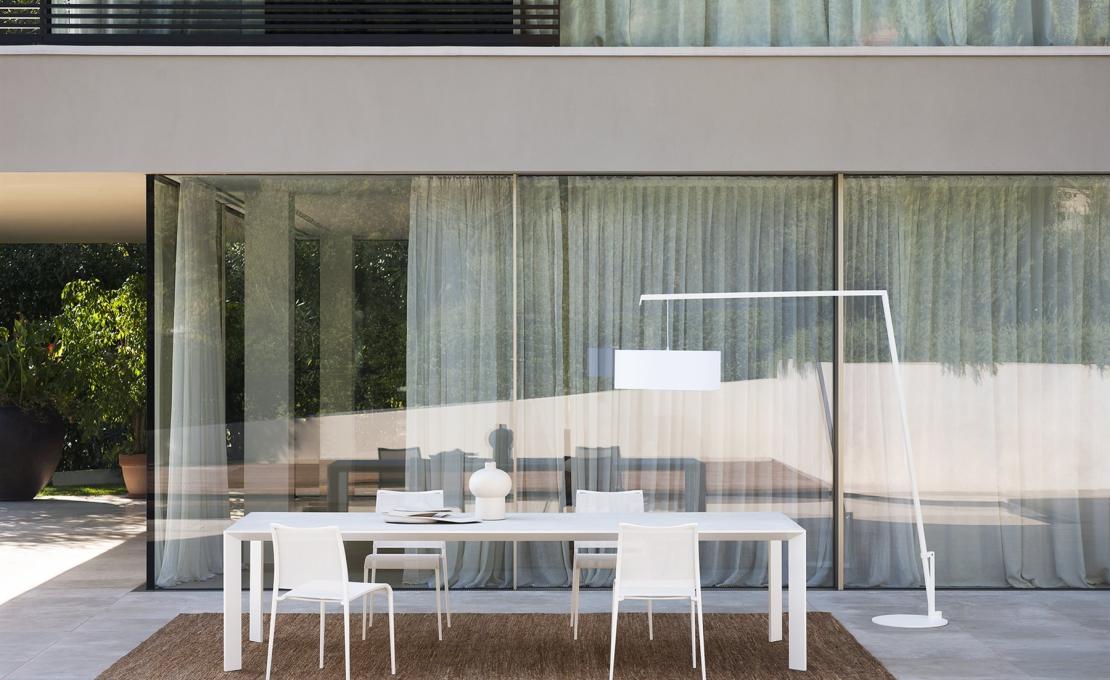 Уличный стул от фабрики Desalto модель SAND LIGHT OUTDOOR 