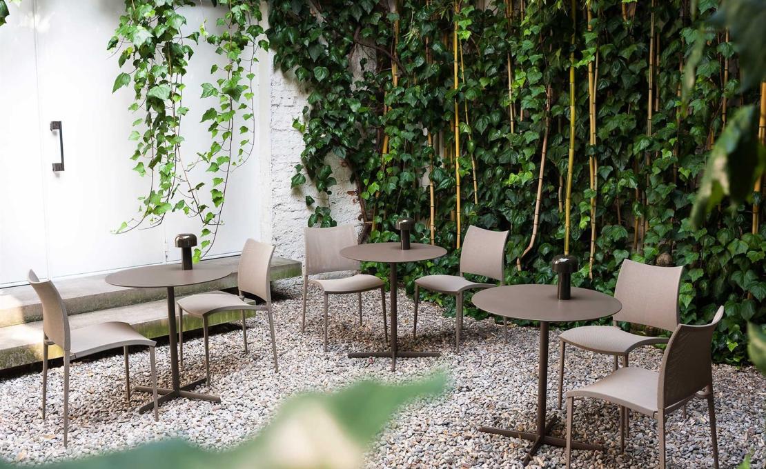 Стул от фабрики Desalto модель SAND AIR 