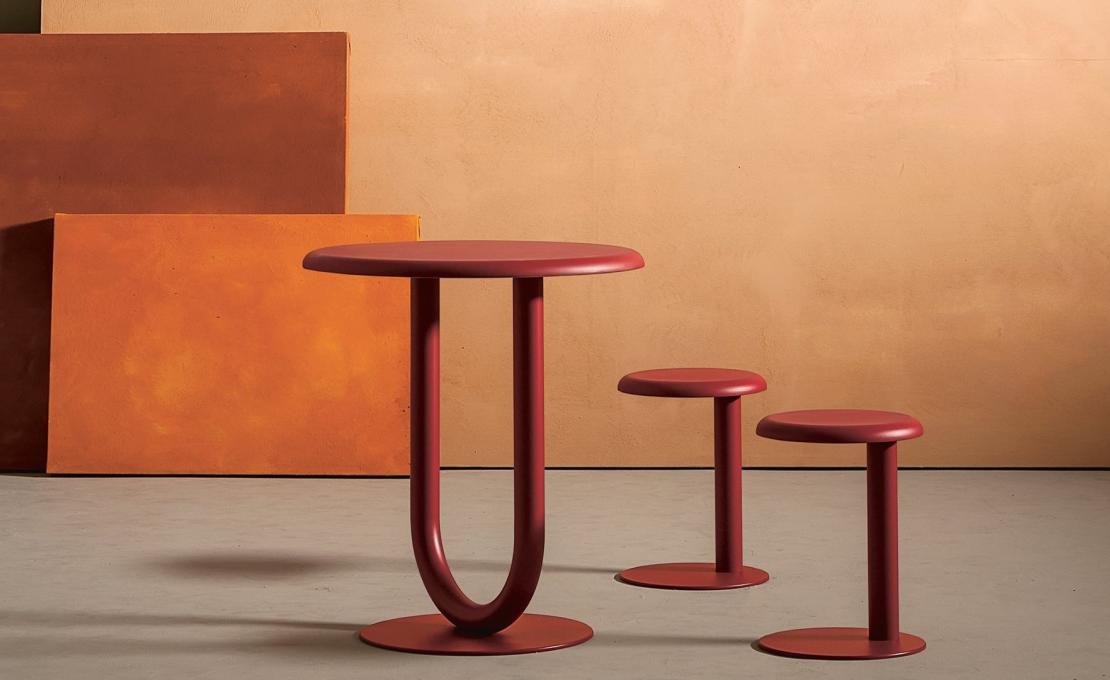 Стол от фабрики Desalto модель Strong Out_Bistrot Table