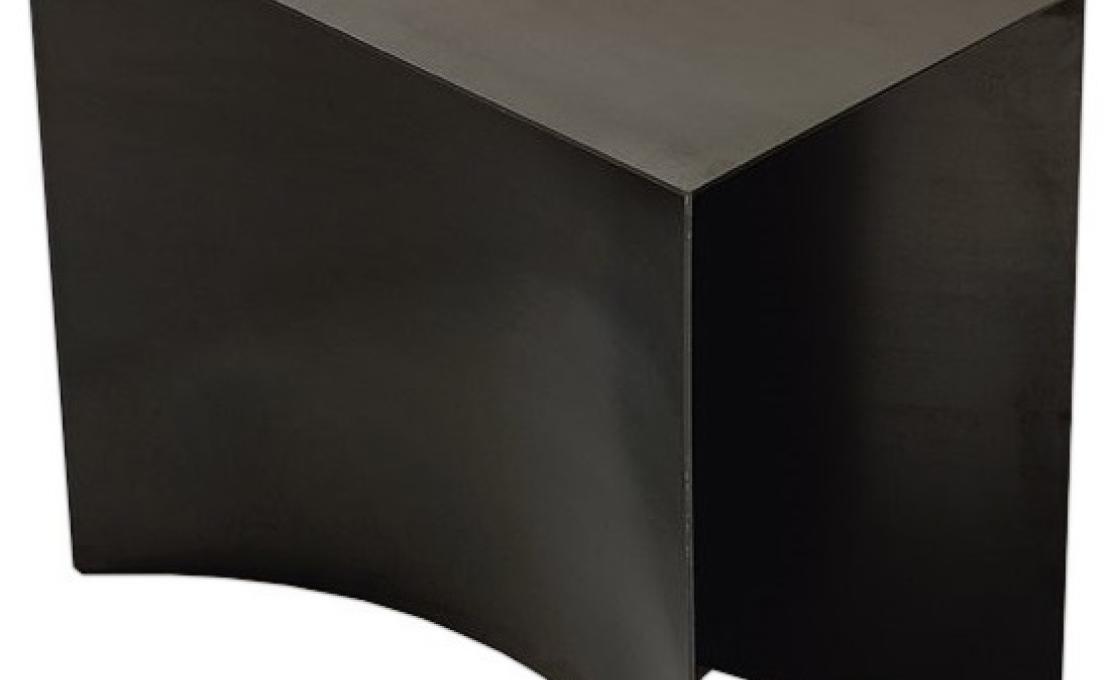 Табурет от фабрики Desalto модель Void 