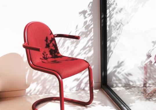 Стул от фабрики Desalto модель STRONG 