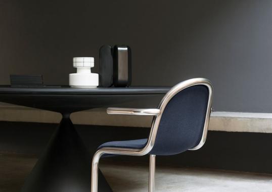 Стул от фабрики Desalto модель STRONG 