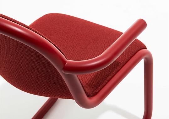 Стул от фабрики Desalto модель STRONG 