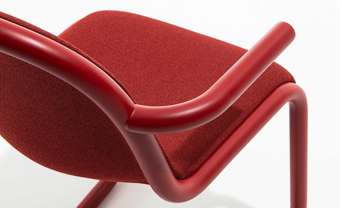 Стул от фабрики Desalto модель STRONG 