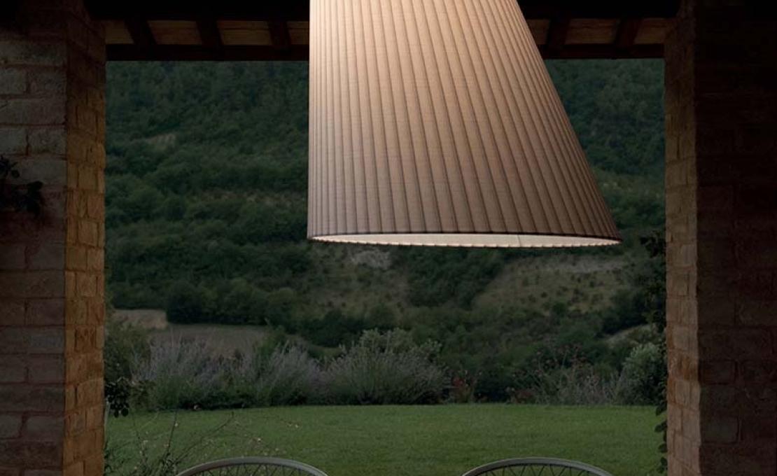 Подвесной светильник от фабрики Emu модель 2003