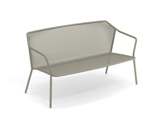 Уличный диван от фабрики Emu модель 527