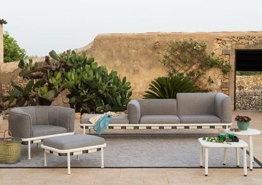 Уличный диван от фабрики Emu модель DOCK SOFA 742 + 743