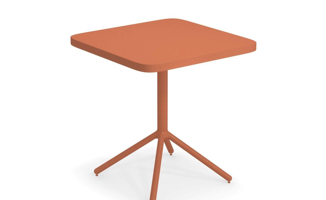 Стол от фабрики Emu модель 28GRACESQUAREBORDER +285