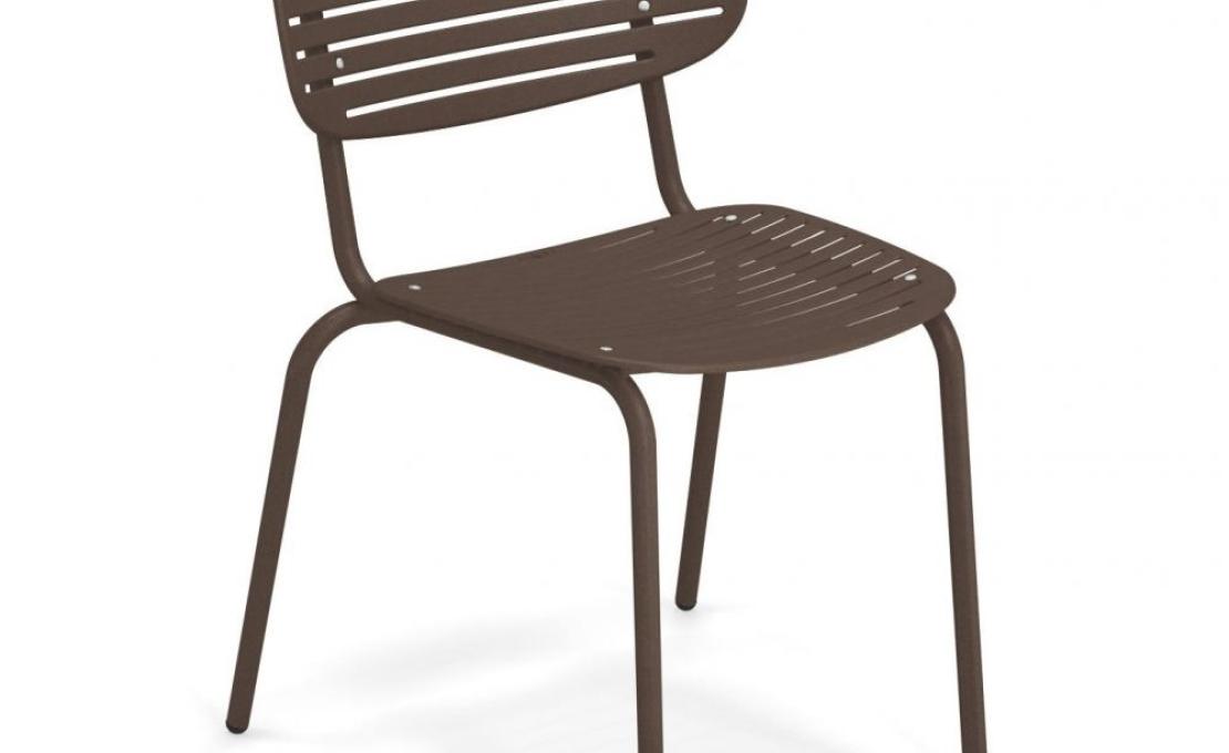 Стул от фабрики Emu модель Mom 