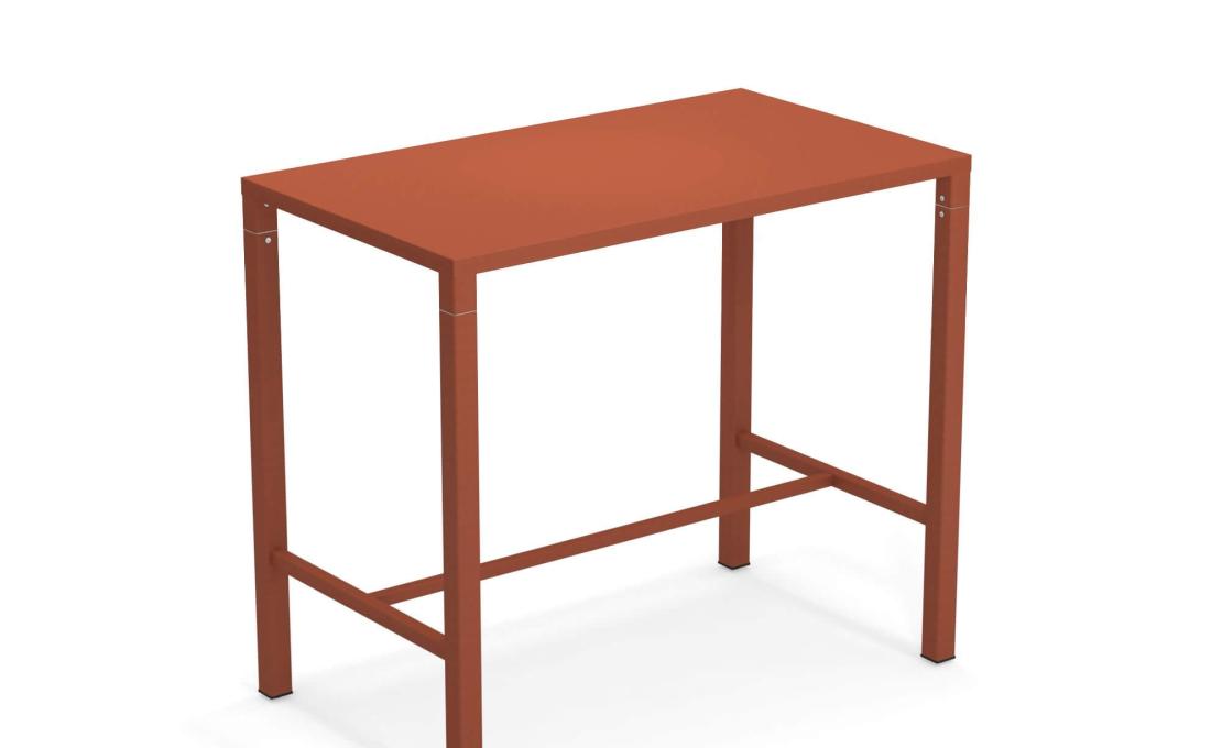 Стол от фабрики Emu модель 89NOVAHIGHTABLE