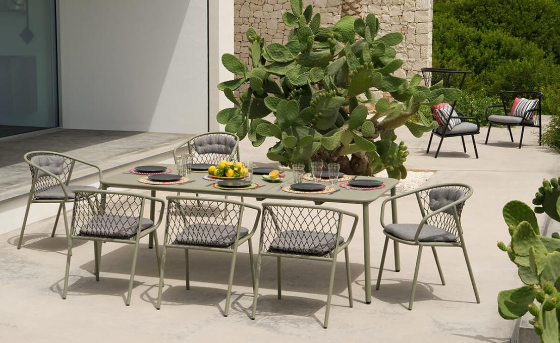 Кресло от фабрики Emu модель 626