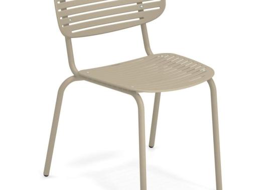 Стул от фабрики Emu модель Mom 