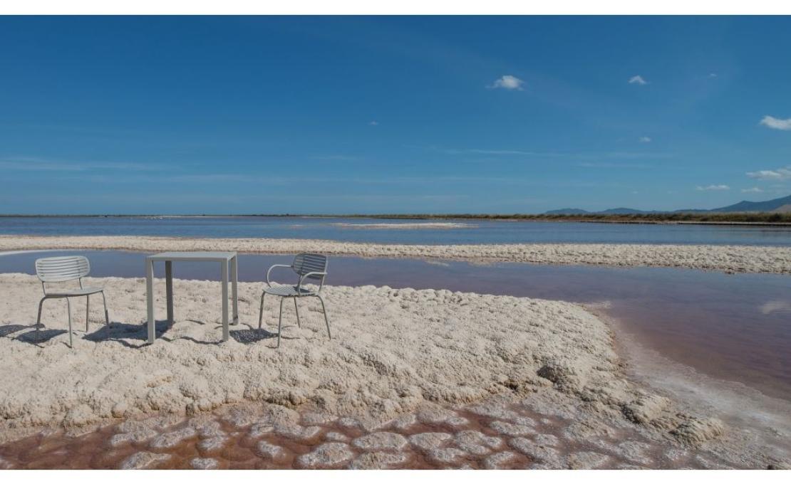 Стул от фабрики Emu модель Mom 