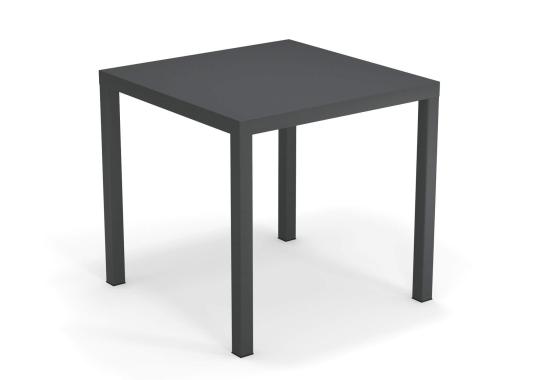 Стол от фабрики Emu модель 85NOVATABLESQUARE