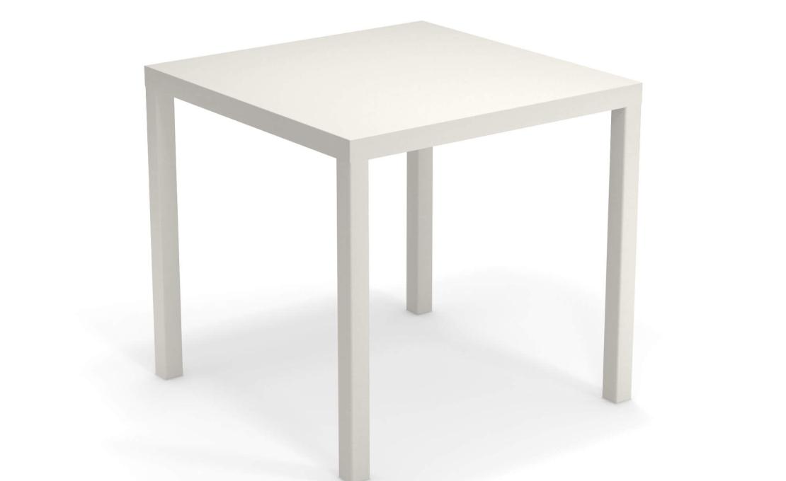 Стол от фабрики Emu модель 85NOVATABLESQUARE