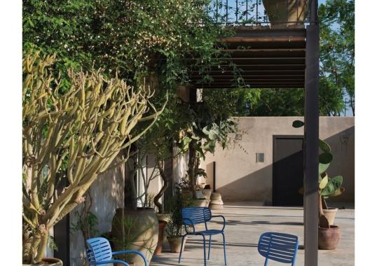 Стул от фабрики Emu модель Mom 