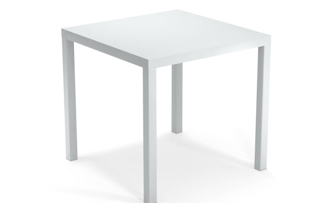 Стол от фабрики Emu модель 85NOVATABLESQUARE