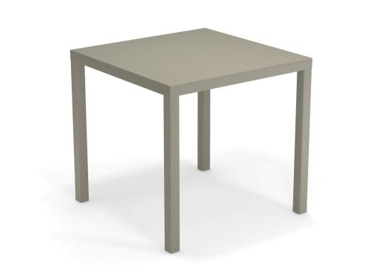 Стол от фабрики Emu модель 85NOVATABLESQUARE